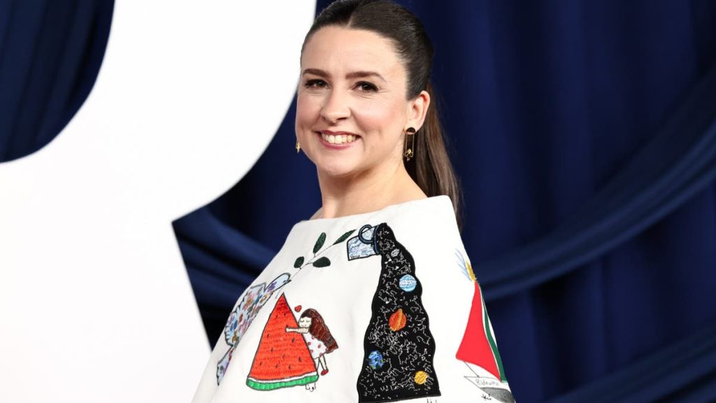 Ms. Rachel stands at the Glamour Women of the Year Awards 2025.