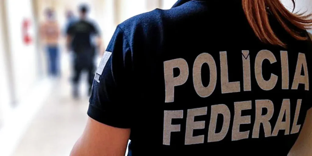 Operação da PF investiga fraudes em registros de armas para CACs no RJ e no ES