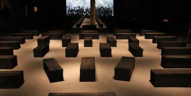 Obra de Grada Kilomba expõe porões de navios negreiros no Sesc Pompeia