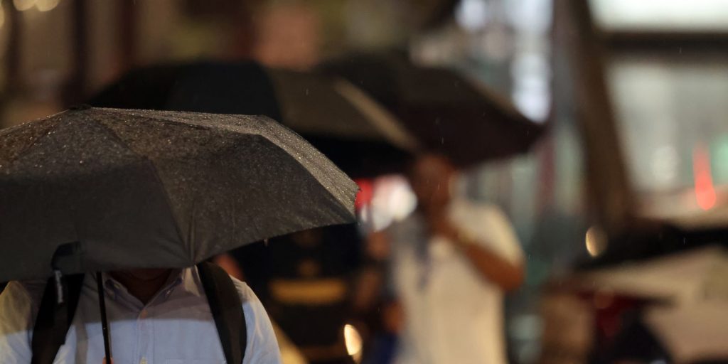 Frente fria provoca chuvas no Sudeste e no Centro-Oeste; umidade baixa preocupa em três estados