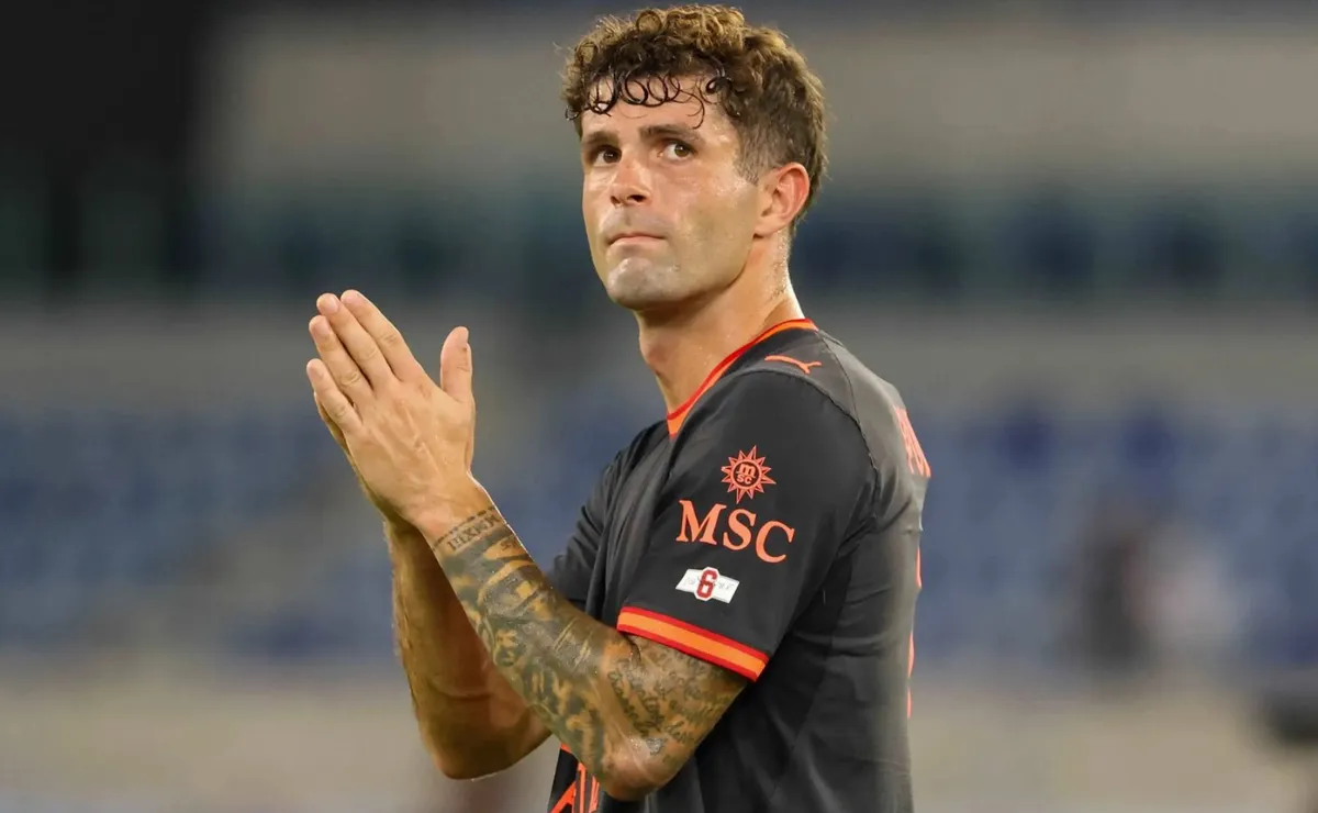Pulisic começa como titular no Milan contra o Sassuolo pela Serie A