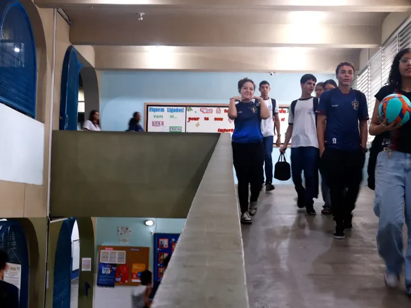 Pé-de-Meia inicia pagamento da sexta parcela do incentivo à frequência