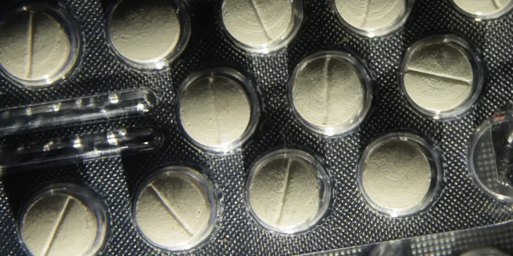 Anvisa libera Aquipta, novo remédio oral contra enxaqueca