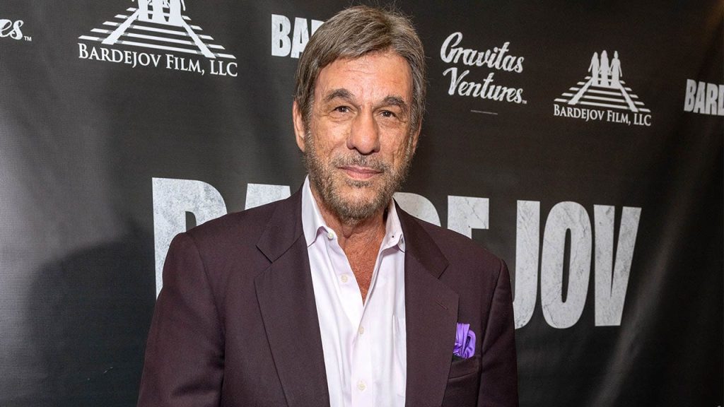 Robert Davi deixa a Califórnia e aponta criminalidade e crise social como motivos