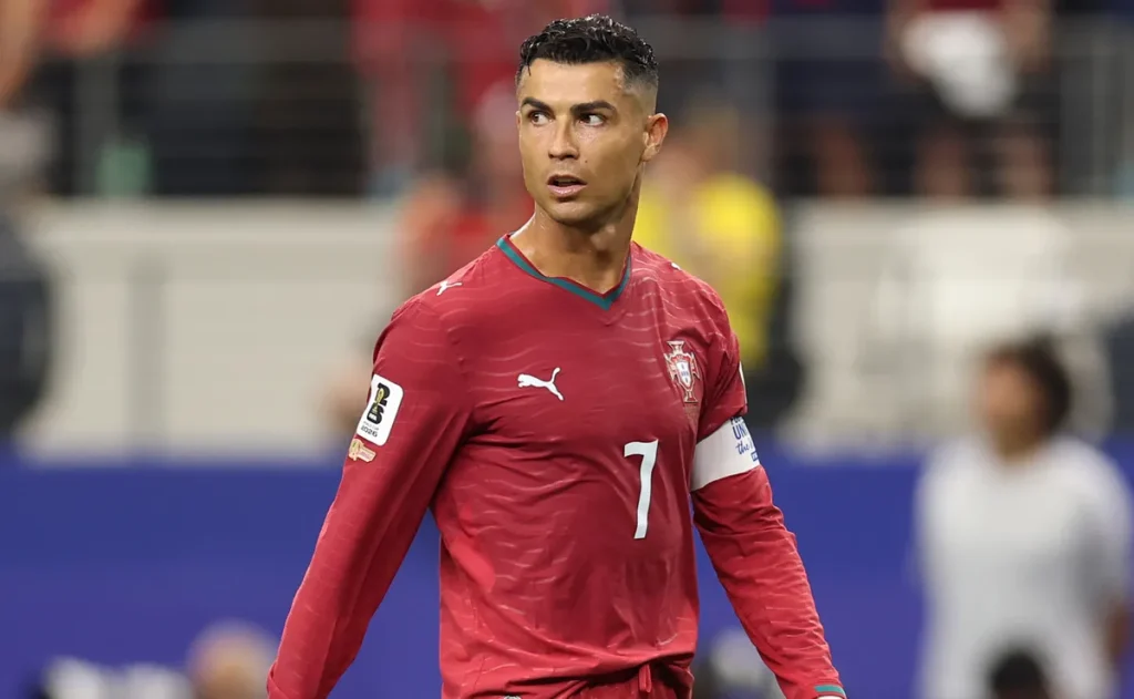 Ronaldo evita cravar data de aposentadoria e diz que anunciará ao mundo quando decidir