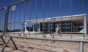 Esquema especial de segurança cerca o STF para julgamento sobre Moraes nesta terça