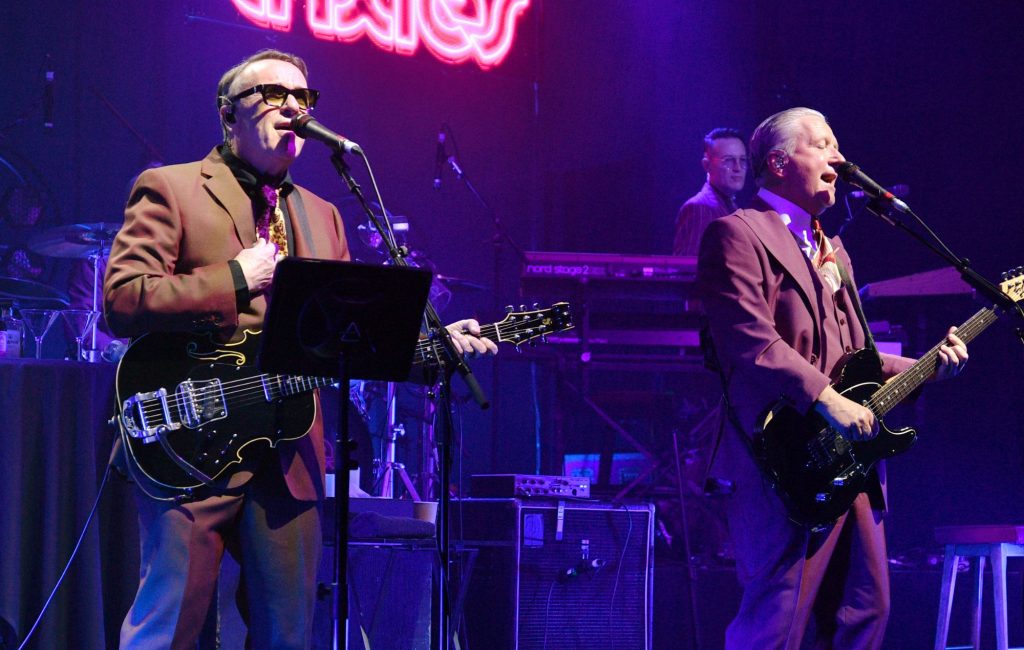 Show do Squeeze é cancelado após acidente fatal com membro da equipe