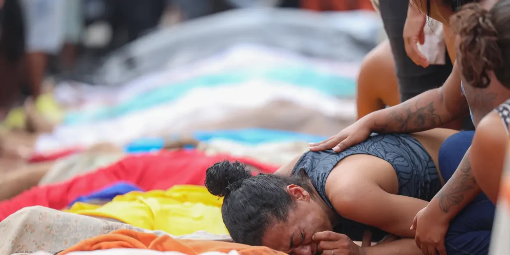 Fotógrafo Tomaz Silva vence Prêmio Vladimir Herzog por imagem de viúva em operação no Rio