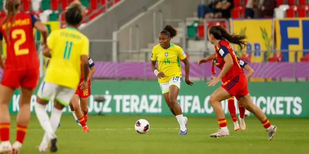 Brasil perde para a Espanha e dá adeus à Copa do Mundo feminina sub-20