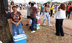 Com balões e churros, ambulantes aproveitam 7 de Setembro para garantir renda extra em Brasília