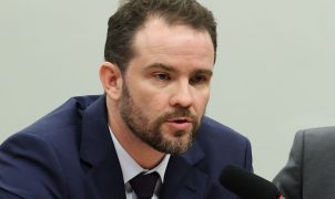 Durigan confirma MP do Imposto Seletivo e governo renova subvenção de R$ 2,12 ao diesel