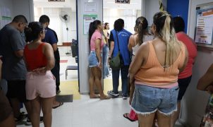 Eleitos no primeiro turno, governadores variam de 37 a 70 anos; senador mais jovem tem 35
