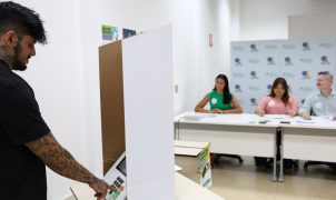 Eleições 2026: urnas abrem às 8h e fecham às 17h neste domingo