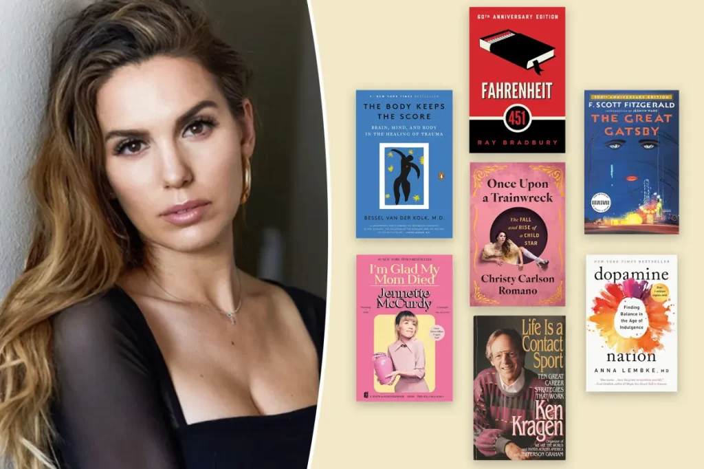 Christy Carlson Romano indica livros que a ajudaram a lidar com a fama precoce