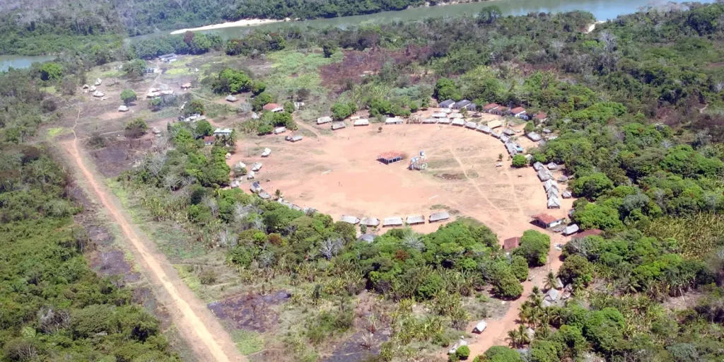 PF destrói escavadeiras e resgata trabalhador em operação contra garimpo na Terra Indígena Kayapó