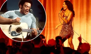 Olivia Dean é acusada em processo de plagiar melodia de Just the Two of Us, de Bill Withers