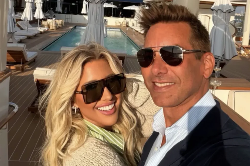 Savannah Chrisley e Jason Galanis se casaram em segredo nas Ilhas Cayman antes de anunciar noivado e gravidez