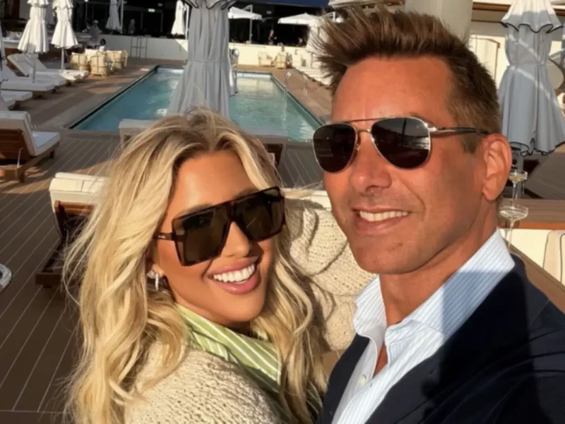 Savannah Chrisley e Jason Galanis se casaram em segredo nas Ilhas Cayman antes de anunciar noivado e gravidez