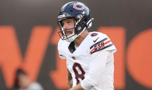 Bears kicker goes viral after trying to trip Packers receiver who decked Chicago coach on sideline