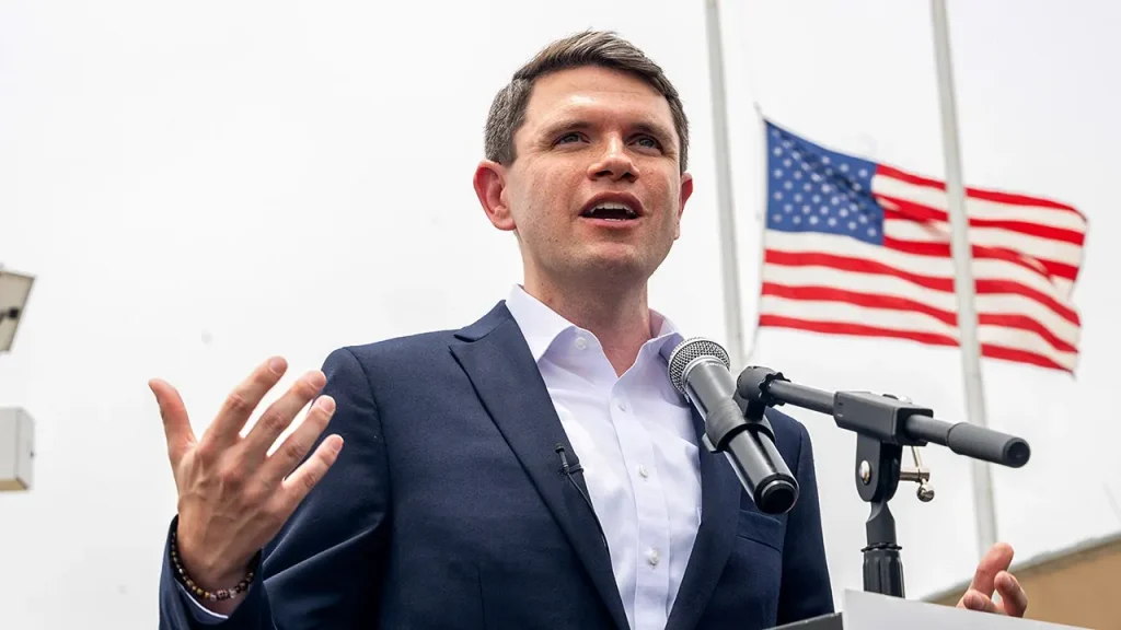Pesquisas apertam nos EUA e expõem dificuldades de democratas no Texas e em Michigan