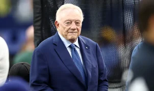 Cowboys owner Jerry Jones recounts Green Bay bare-butt story that left cringeworthy image in his mind