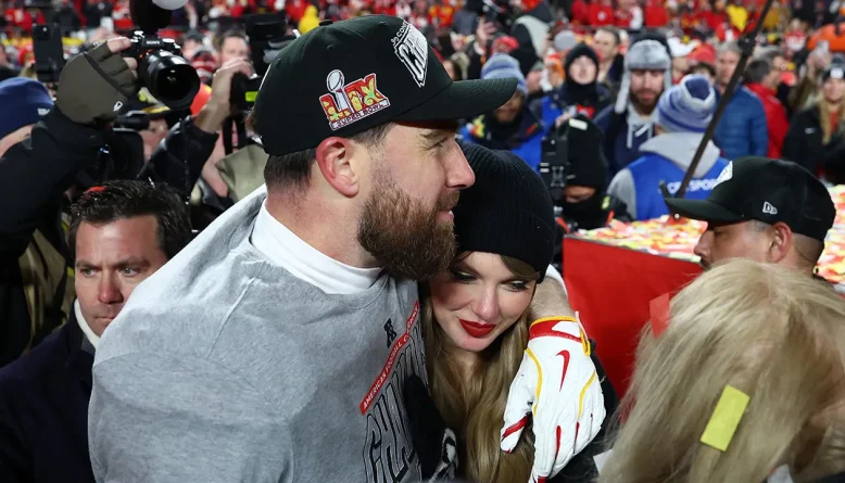NFL legend Emmitt Smith defends Taylor Swift as her presence at games draws ire of football fans
