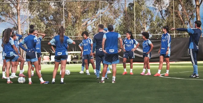 Cruzeiro supera desgaste e altitude para bater LDU na estreia da Libertadores Feminina