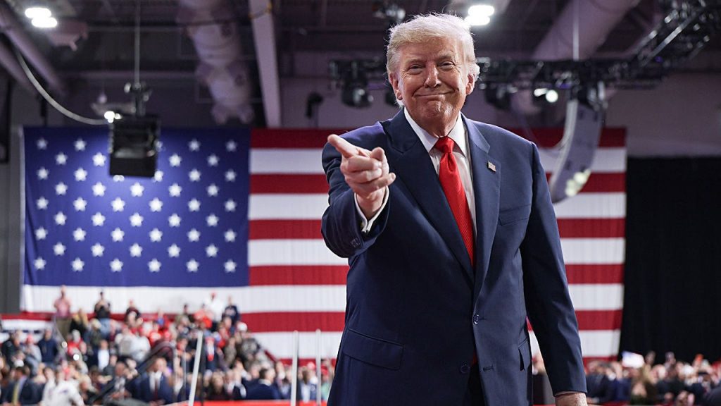 Trump vai a território improvável enquanto Republicanos tentam manter Senado