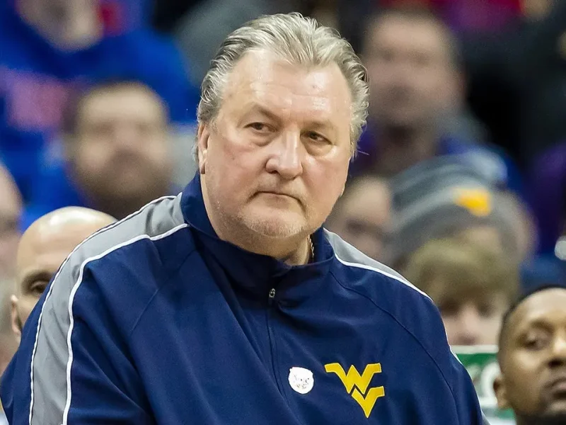 Hall of Fame basketball coach Bob Huggins has progressive cognitive condition, family announces