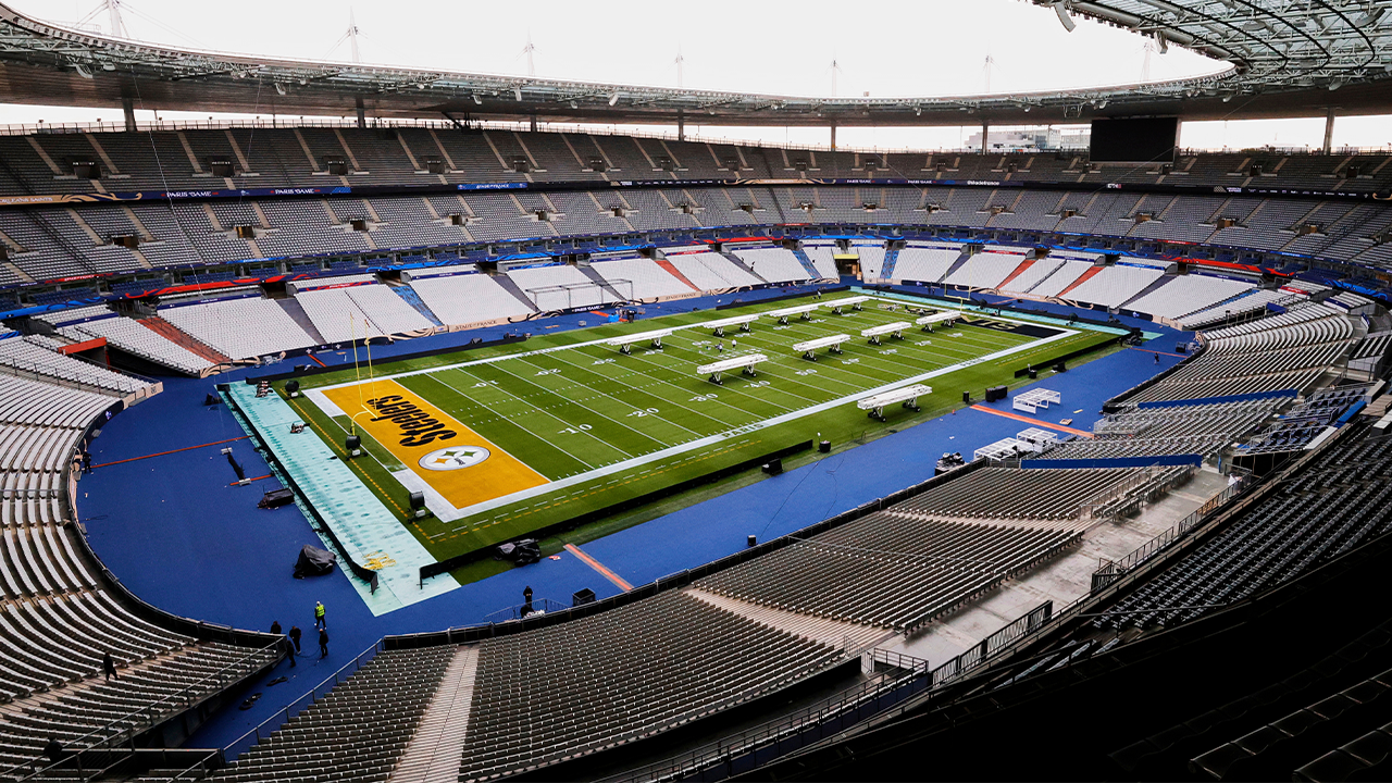Social media is not digging the Steelers' Paris travel plans ahead of their game in Paris