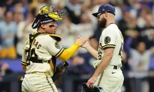 Brewers complete wild Game 2 comeback after controversial call puts them up 2-0 in World Series vs Rays