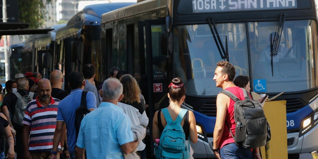 PT aciona TRE-SP por frota de ônibus reduzida no segundo turno em São Paulo