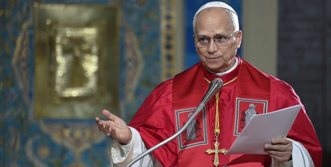 Papa Leão XIV anuncia cirurgia para retirar nódulo no pulmão