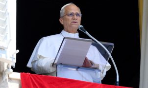 Vaticano diz que recuperação de Leão XIV após cirurgia pulmonar segue o esperado