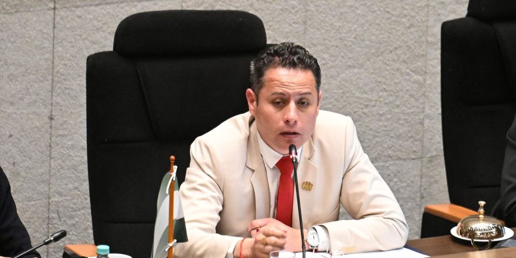 Vice-presidente da Bolívia diz temer por sua vida e acusa governo Paz de fabricar processo para prendê-lo