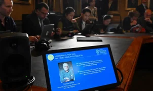 Francis Halzen vence Nobel de Física por descoberta de neutrinos de origem astrofísica