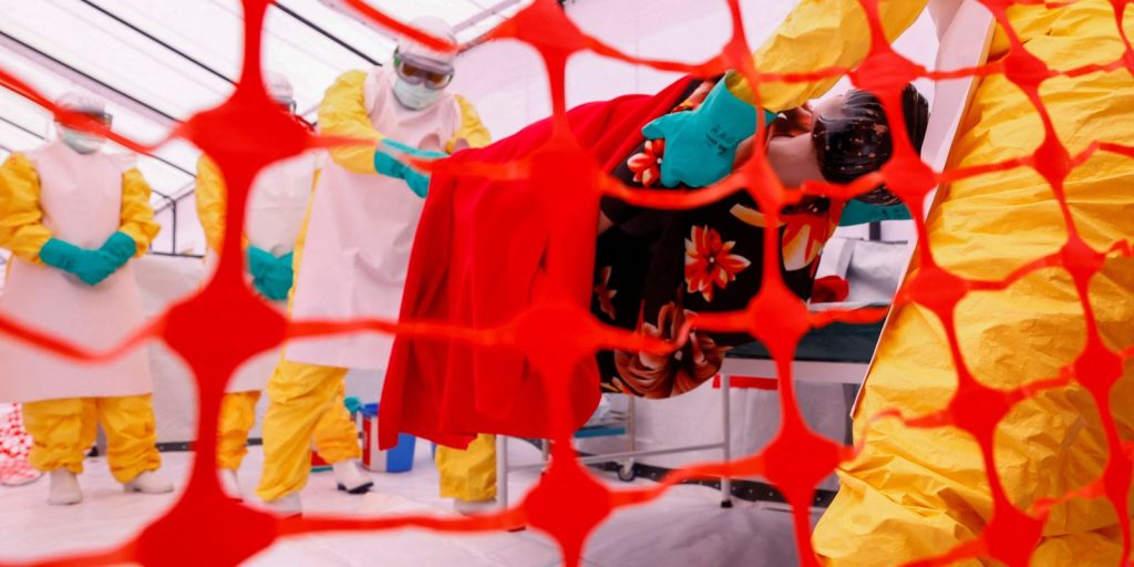 Quênia confirma primeiro caso de ebola no país após morte de paciente vindo do Congo