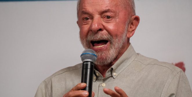 Lula promete Pé de Meia universitário com R$ 700 mensais e R$ 10 mil ao fim do curso