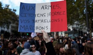 França mobiliza 70 mil policiais para conter protestos e evitar repetição de distúrbios