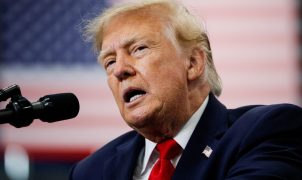 Trump anuncia exploração de petróleo e gás na Groenlândia e gera nova polêmica