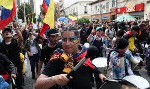 Colômbia tem protestos em seis cidades contra governo de De la Espriella