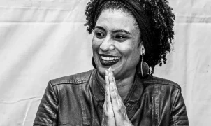Luyara Franco denuncia ofensas racistas contra Marielle em grupo da PUC-Rio