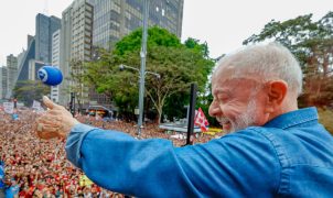 Lula participa de ato na Paulista e diz que semana será decisiva para a eleição