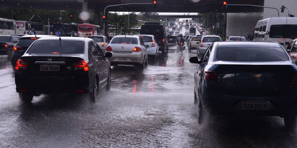 Frente fria avança e leva chuvas ao interior do Nordeste e ao Norte do país