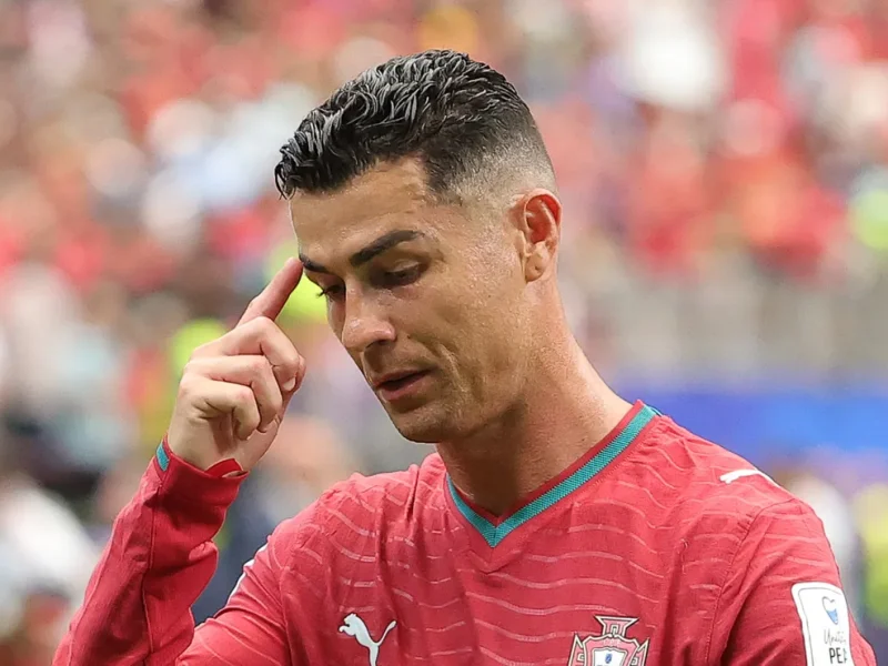 Saída de Cristiano Ronaldo ameaça receita da federação portuguesa e pressiona por trégua