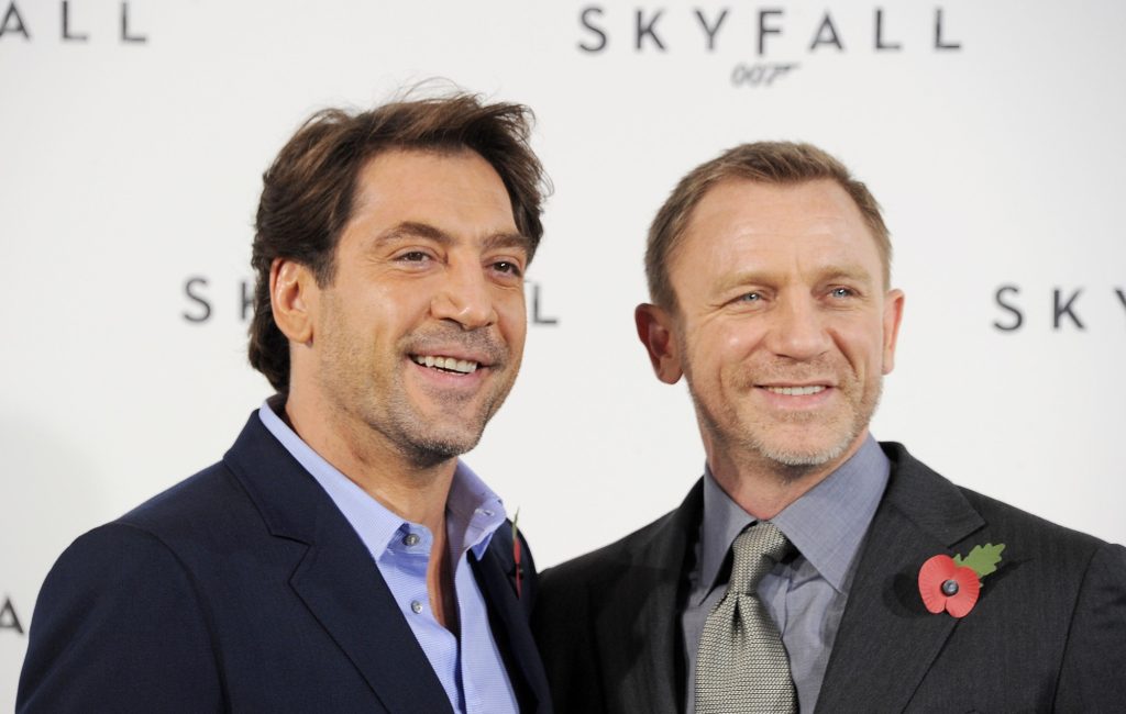 Bardem revela que flerte de Silva com Bond em Skyfall partiu dele