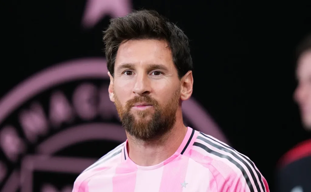 Messi aponta 10 jovens promessas do futebol; norte-americano Zavier Gozo está na lista