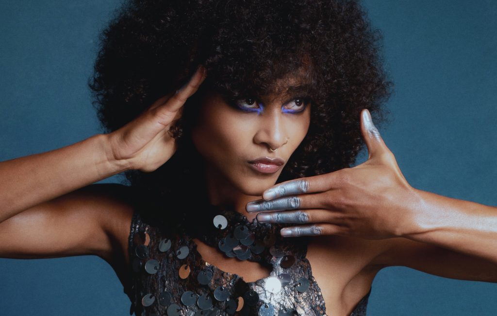 Uche Yara monta playlist pré-show e fala sobre abordagem intuitiva em Bodyscanner