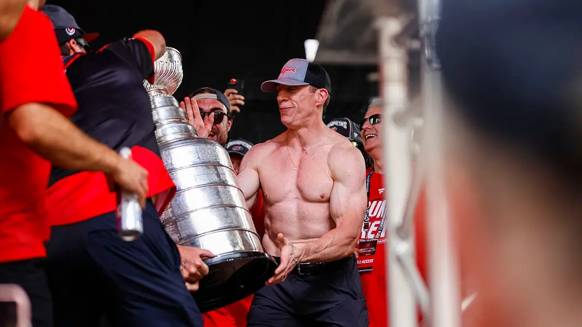 Carolina Hurricanes players rip Head Coach Rod Brind