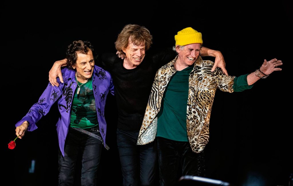 Rolling Stones preparam cinco faixas inéditas e estudam shows para 2027